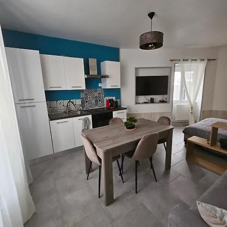 Sarl La Famille 2 Apartmán